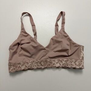 Soma Bra Embraceable Wireless Unlined Lace Trim Unpadded Adjustable Beige Tan